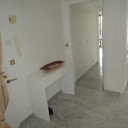 Acci Maurice Derche Apartamento *